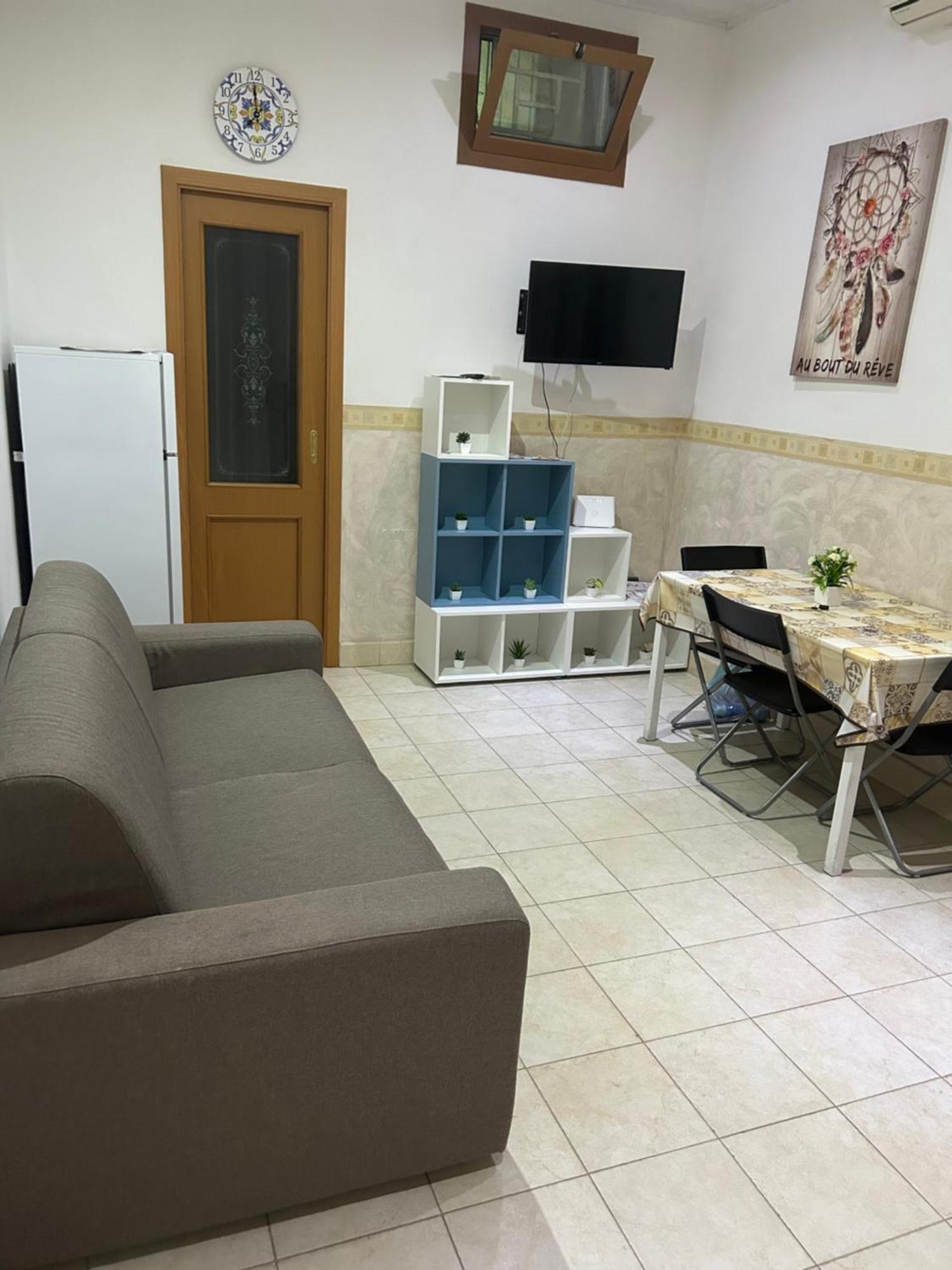 La Dependance Appartement Barletta Buitenkant foto